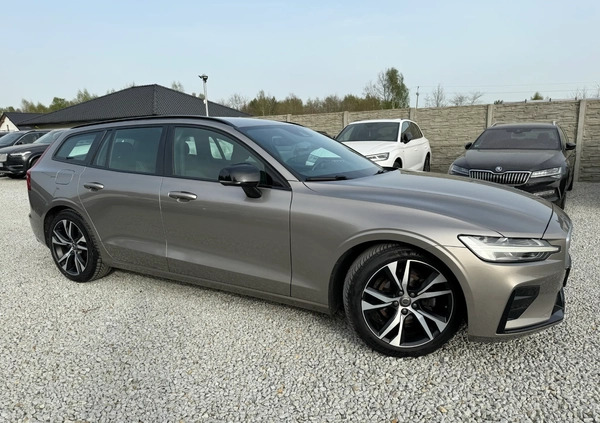 Volvo V60 cena 99990 przebieg: 92000, rok produkcji 2019 z Strumień małe 704
